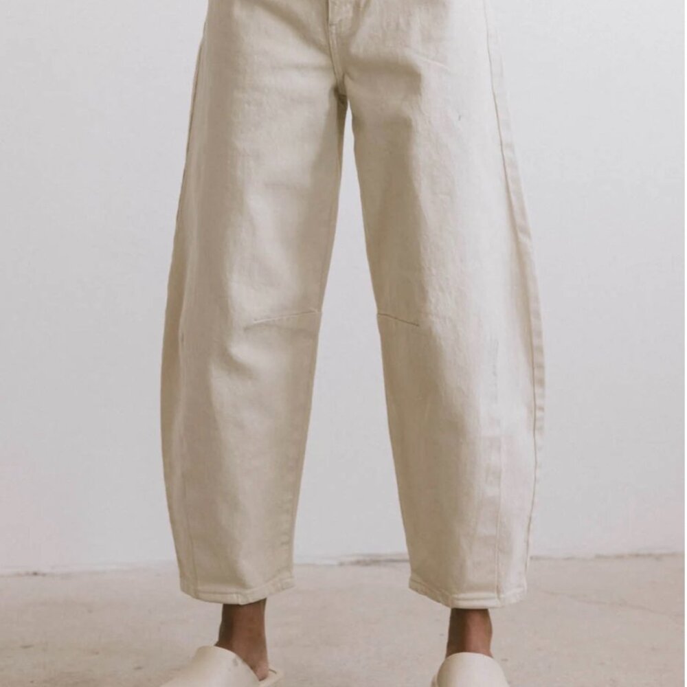Bohme Lex Barrel legged Jeans in Ivory size 29
